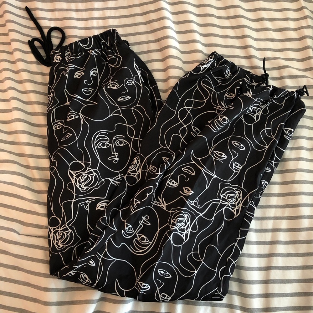 Patterned pants